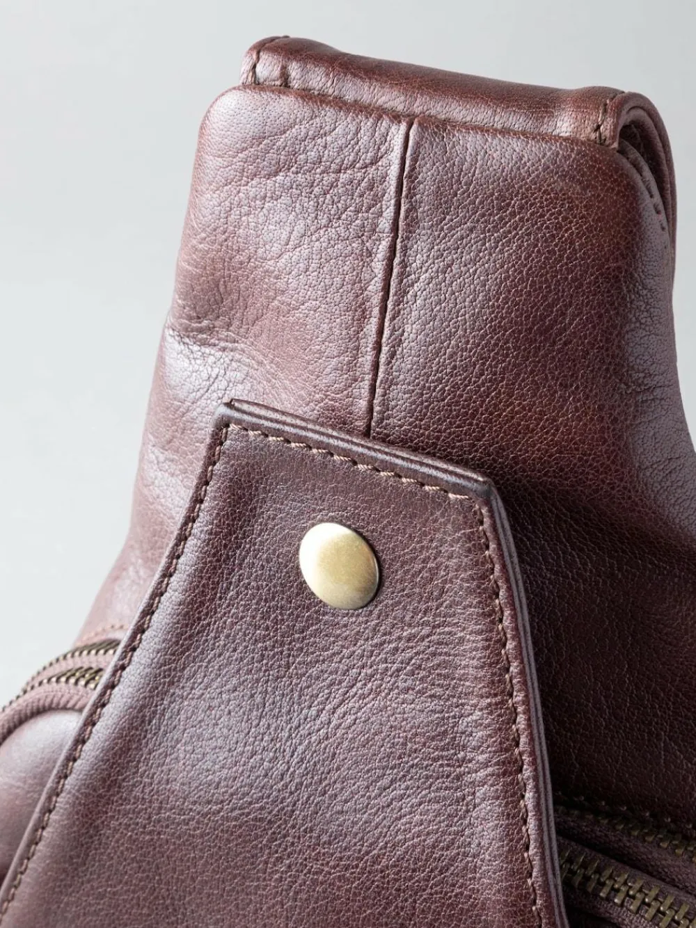 Outlet Lakeland Leather Keswick Sling Bag Brown