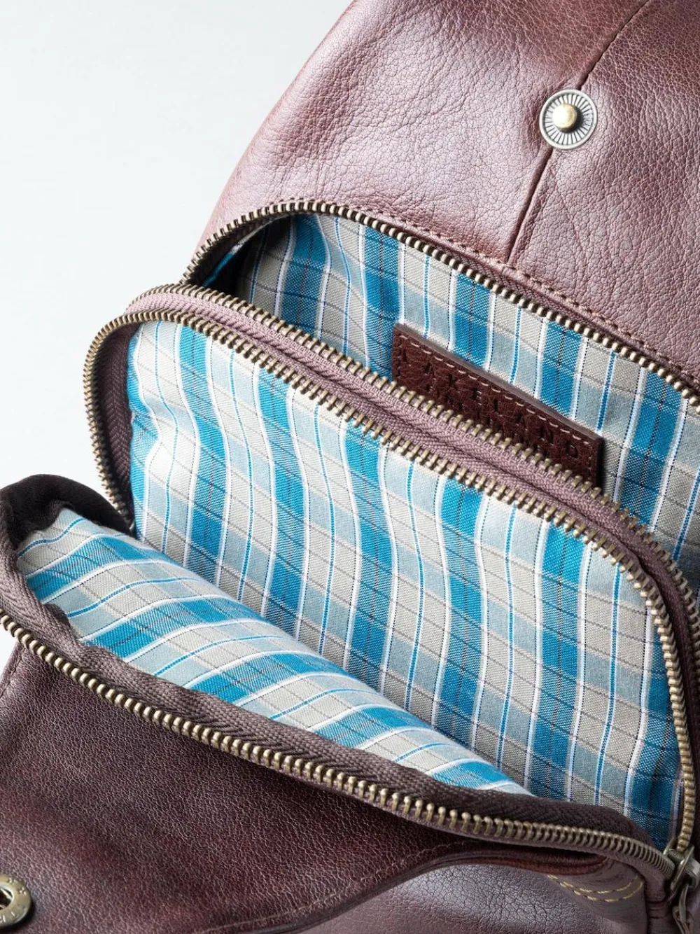 Outlet Lakeland Leather Keswick Sling Bag Brown