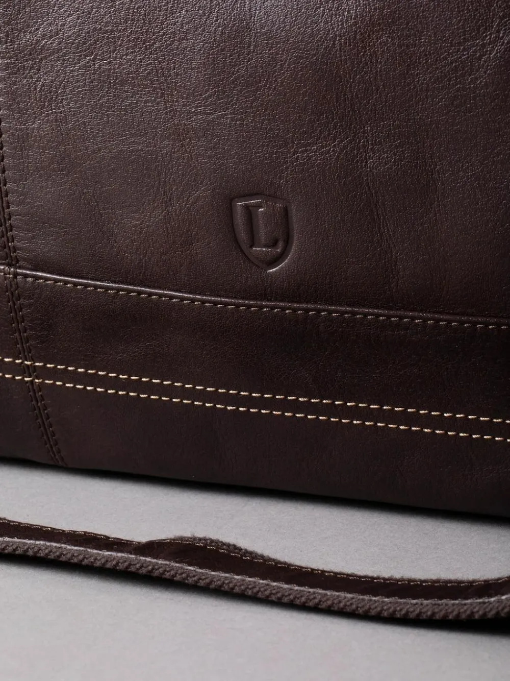 Lakeland Leather Keswick Holdall^ Bags