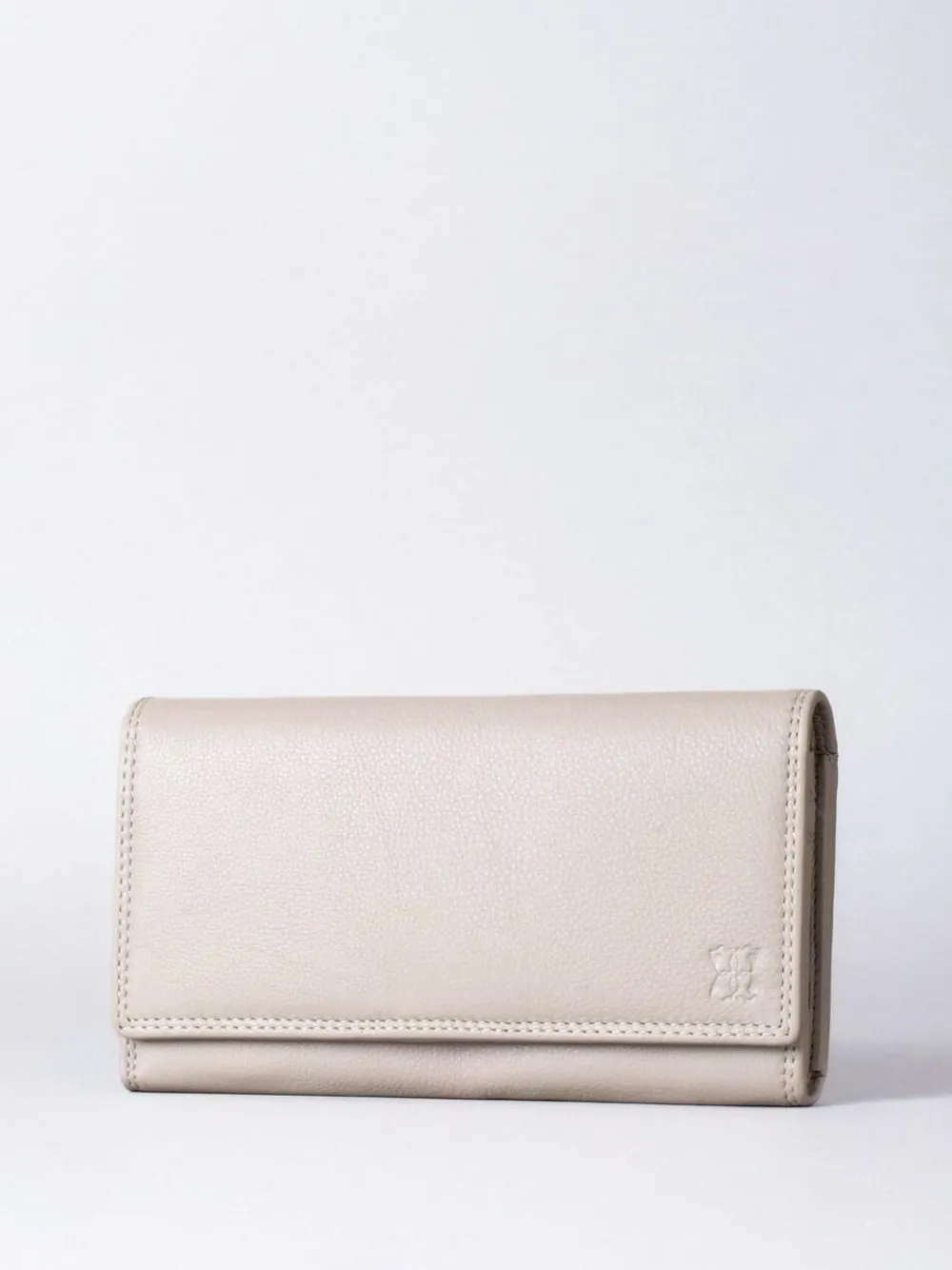 Best Lakeland Leather Light Grey Large Flapover Purse