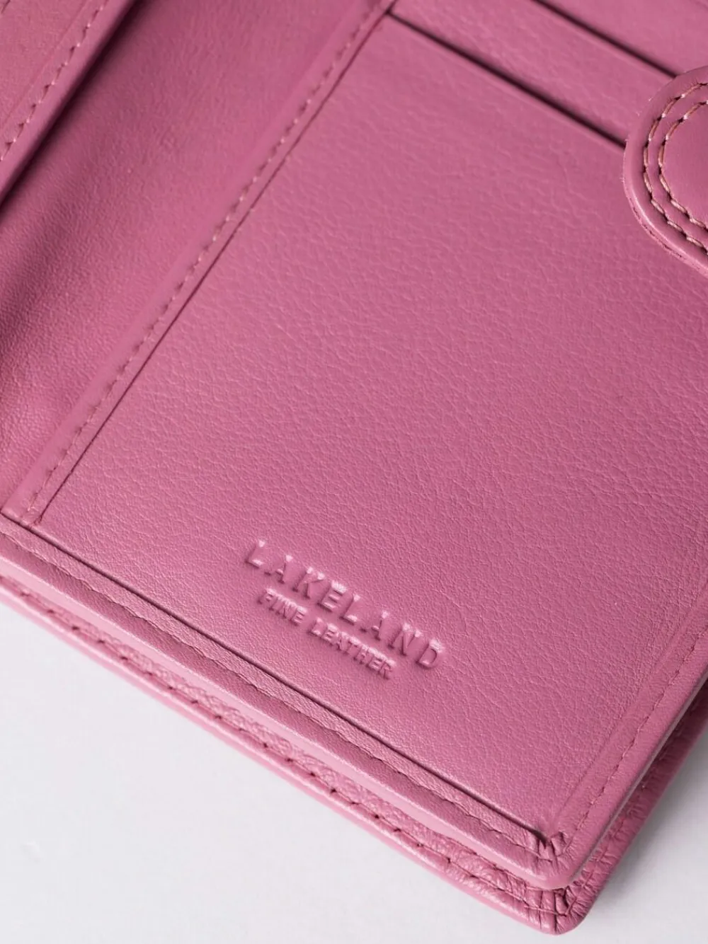 Discount Lakeland Leather Mauve Pink Medium Tab Purse