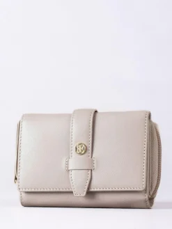 Outlet Lakeland Leather Natural Medium Icon Stud Tab Purse