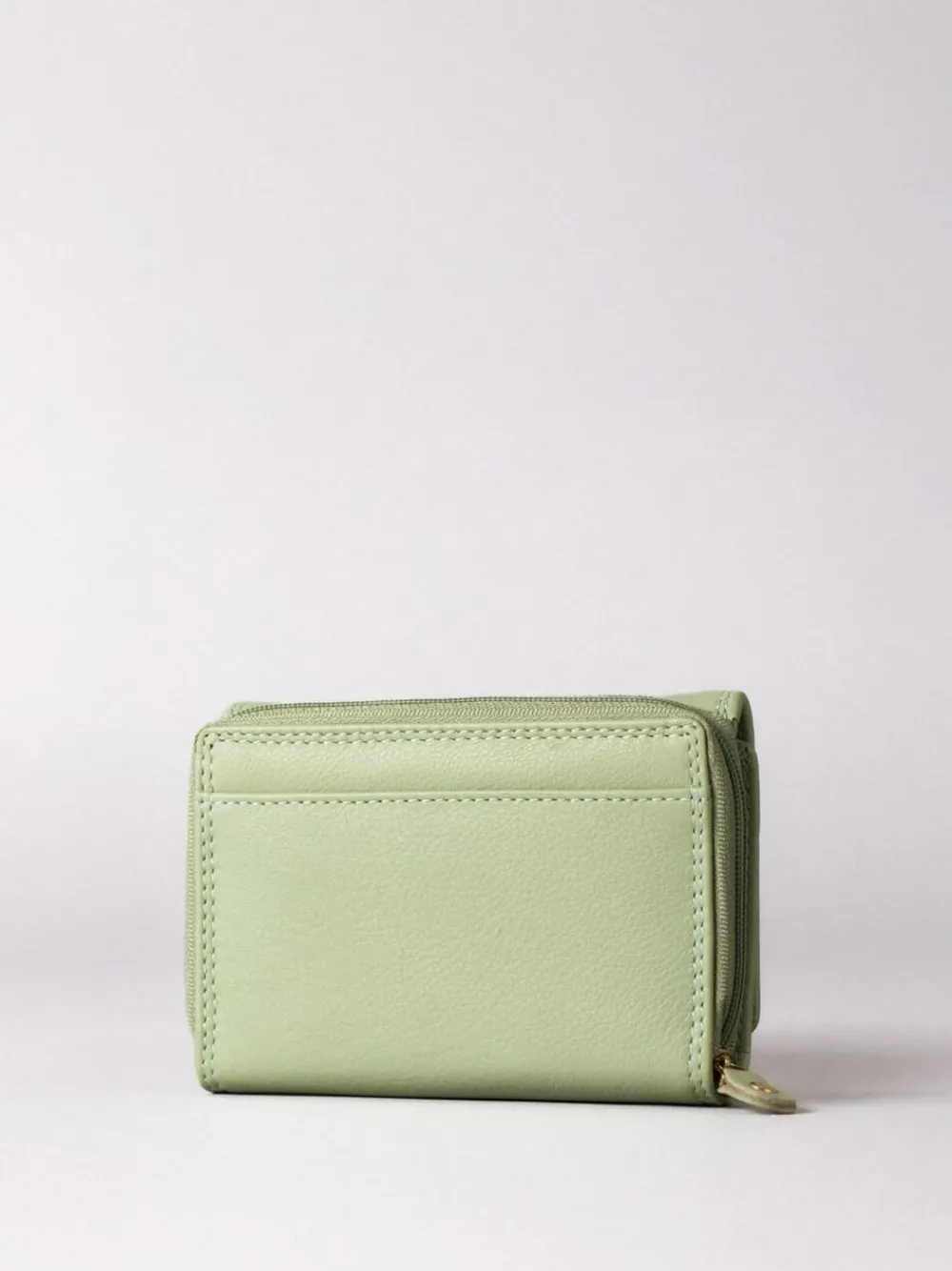 Discount Lakeland Leather Sage Green Small Purse