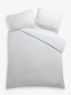 Laura Ashley White Scallop 200 Thread Count Duvet Cover and Pillowcase Set^ Branded Bedlinen