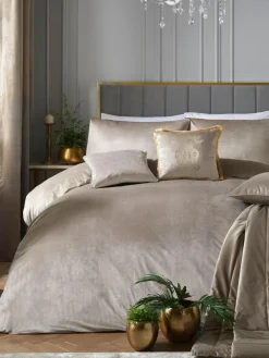 Laurence Llewelyn-Bowen Montrose Velvet Duvet Cover Set^ Branded Bedlinen