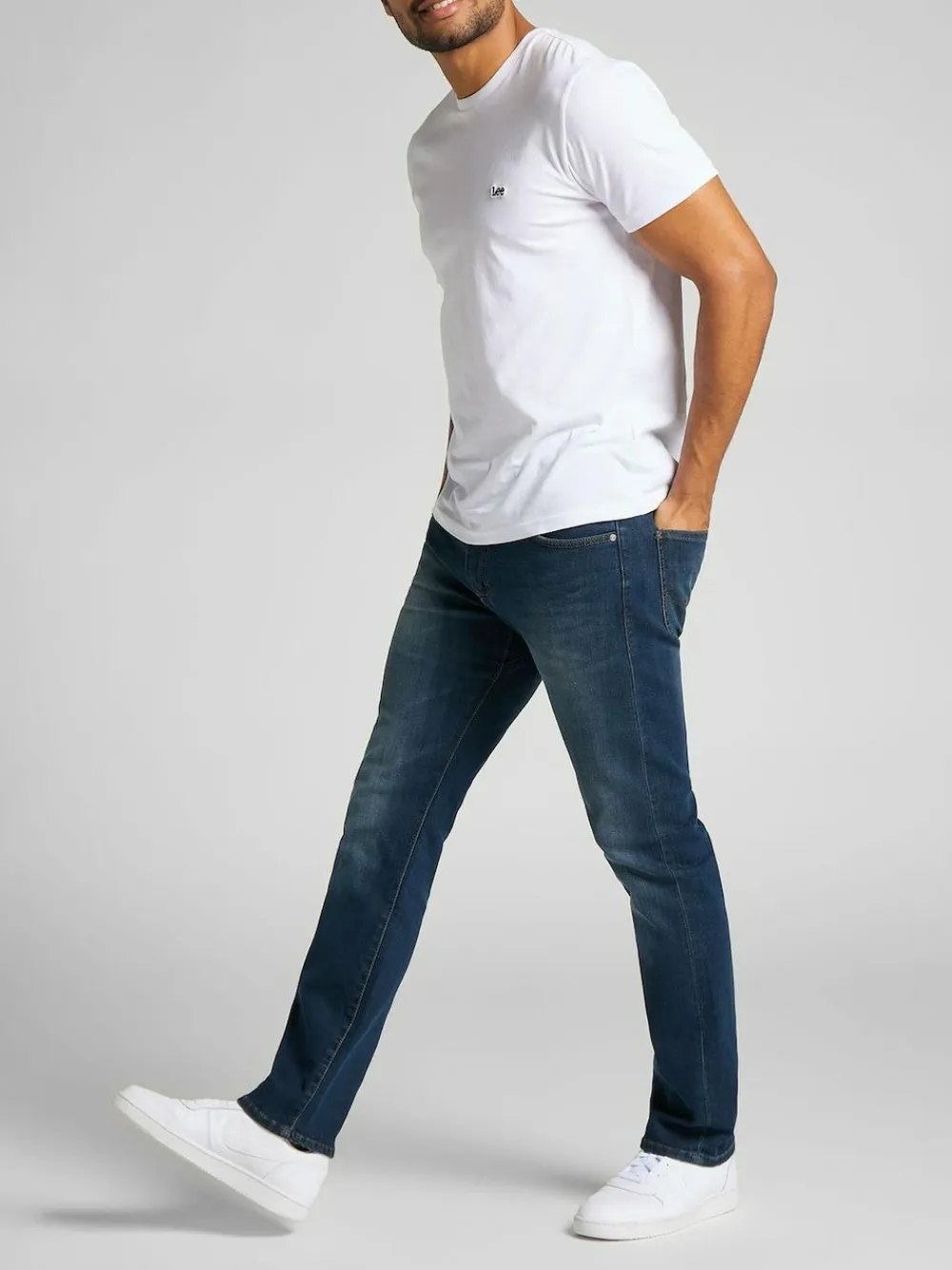 Lee Straight Fit Extreme Motion MVP Jeans^ Jeans|Jeans