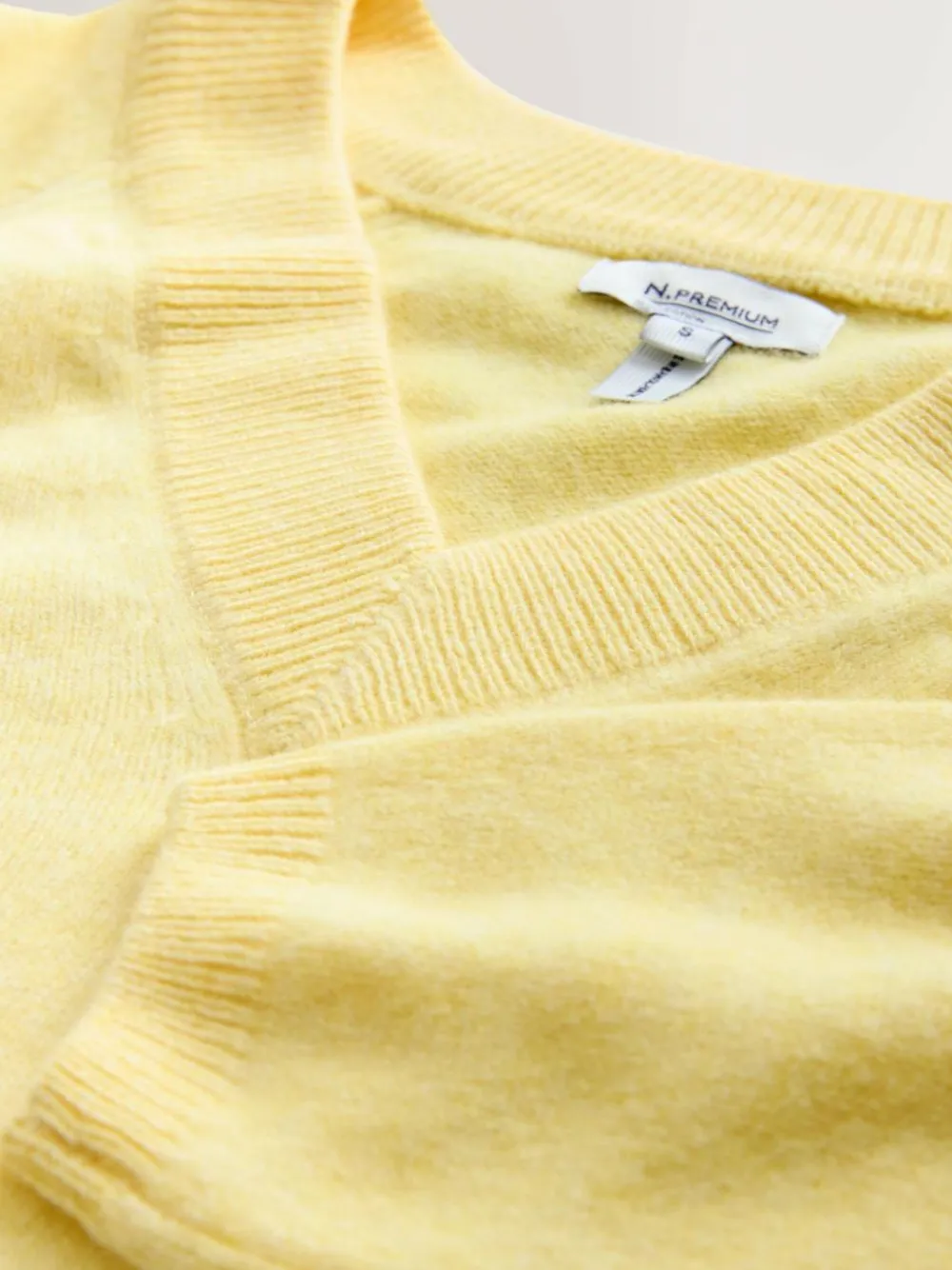 Next Light Yellow N.Premium 100% Merino Wool V-Neck Jumper^Women Knitwear|Knitwear