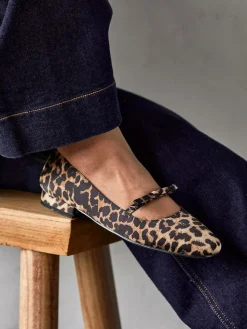 Outlet Linzi Cressida Ballet Pumps With Bow Detail Animal