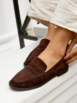 Hot Linzi Precise Classic Loafers With Front Tab Brown