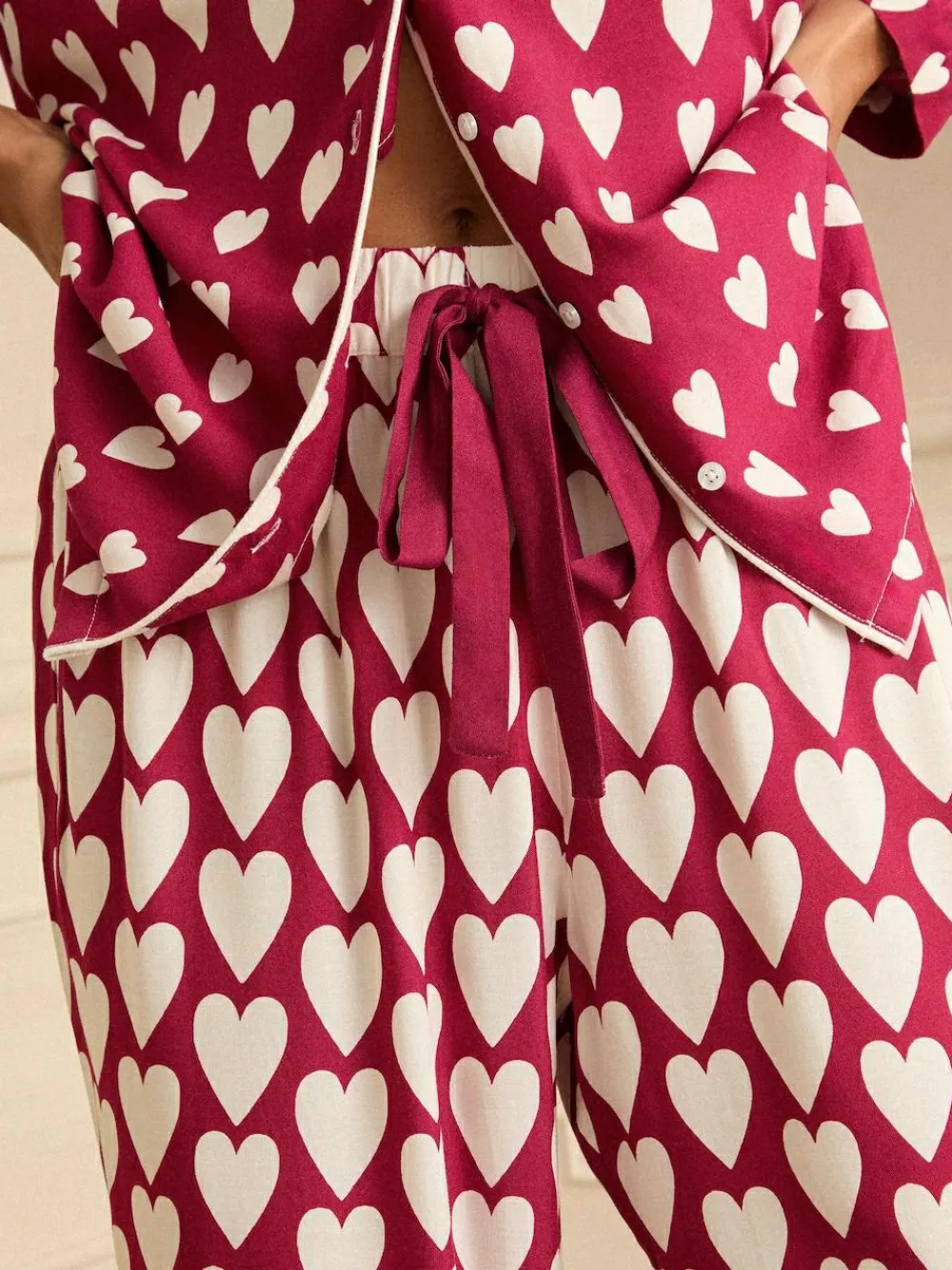 Outlet Love & Roses Berry Red and Ivory Heart Print Button Down Pyjamas Set