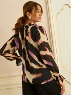 Outlet Love & Roses Black Animal Notch Neck Long Sleeve Blouse