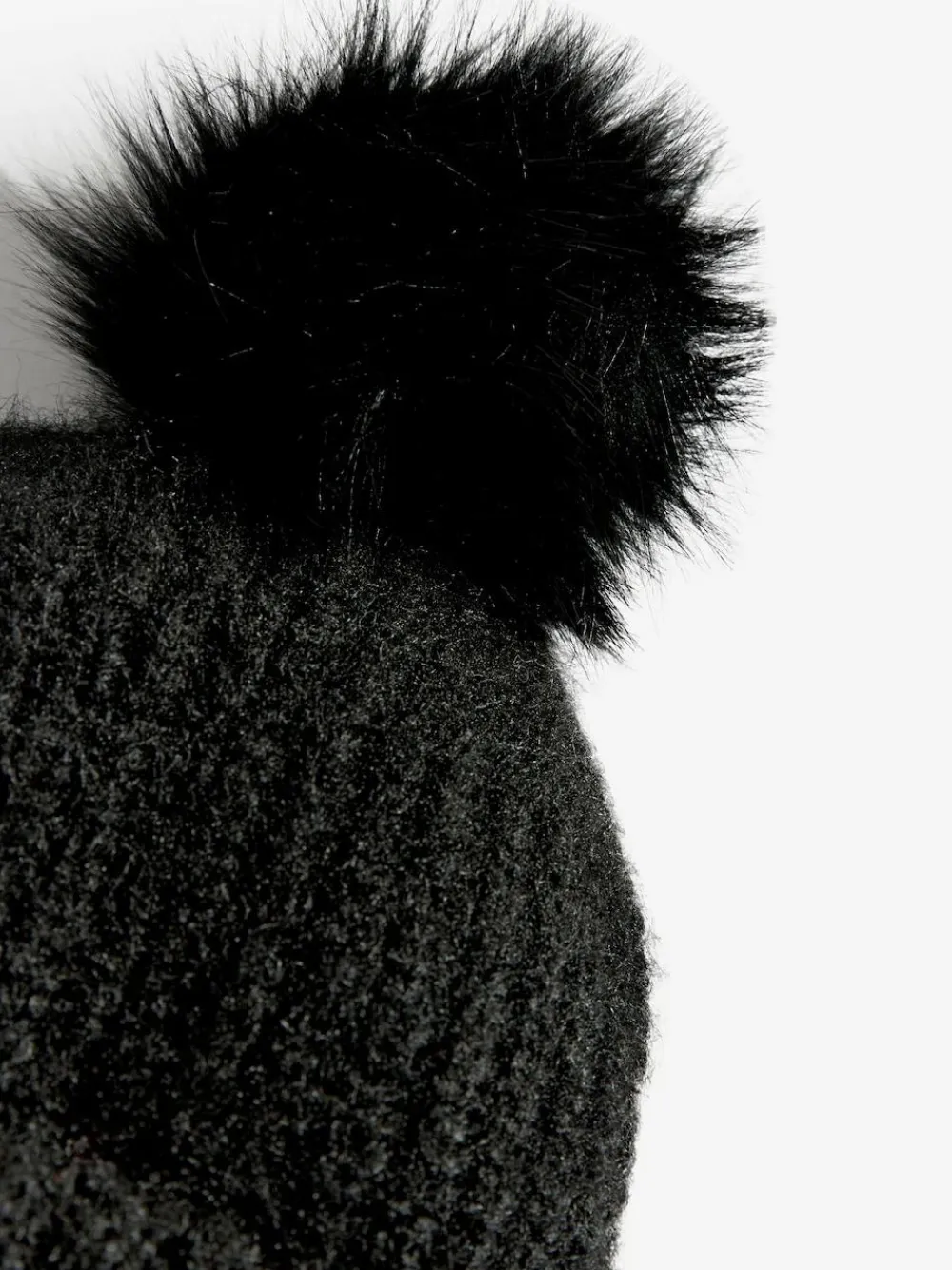 Online Love & Roses Black Cosy Pom Hat