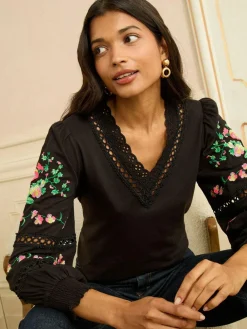 Love & Roses Black Floral Embrodiery Lace Insert V-Neck Long Sleeve Top^Women Tops & T-Shirts