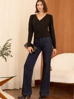 Best Love & Roses Black Scallop V-Neck Long Sleeve Jersey Top