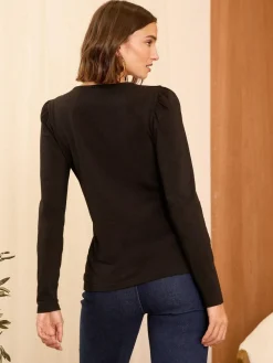 Best Love & Roses Black Scallop V-Neck Long Sleeve Jersey Top