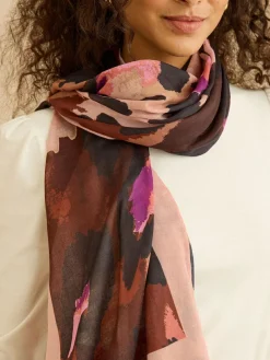Love & Roses Chocolate and Pink Leo Print Lightweight Scarf^Women Hats, Gloves & Scarves|Hats, Gloves & Scarves