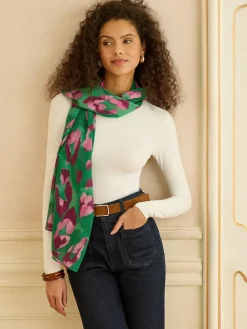 Outlet Love & Roses Green Leopard Print Lightweight Scarf