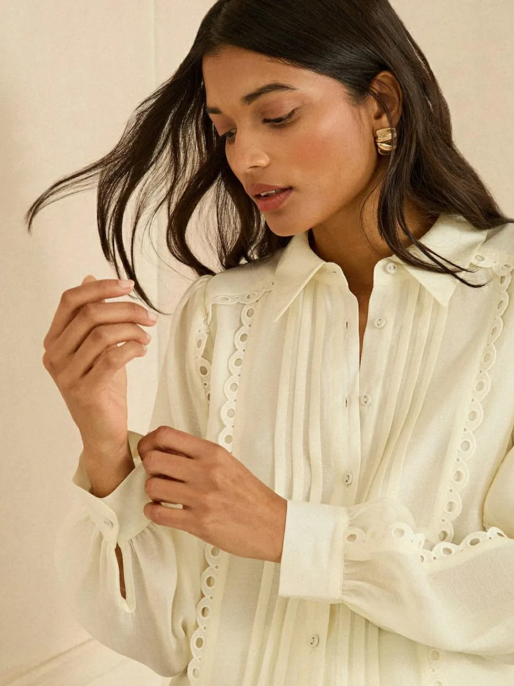 Online Love & Roses Long Sleeve Button Through Lace Trim Shirt Ivory