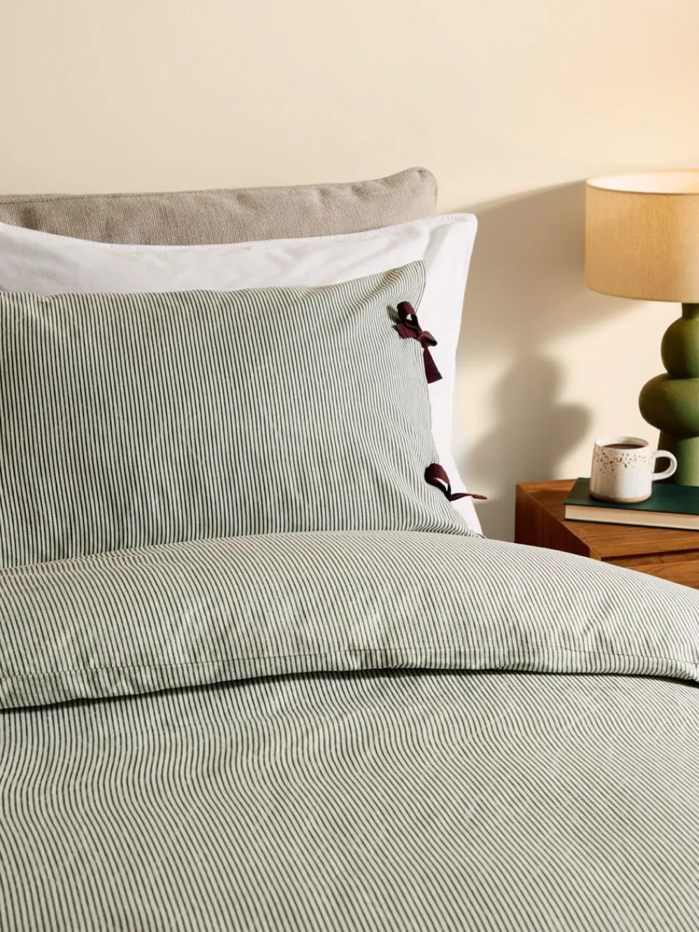 Outlet MADE.COM Ansel Stripe 100% Cotton Duvet Cover and Pillowcase Set Green