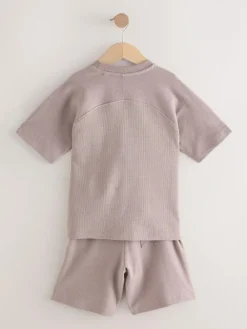 Next Textured Short Sleeve T-Shirt and Shorts Set (3-16yrs)^BOY Sets & Outfits|Sweatshirts & Hoodies