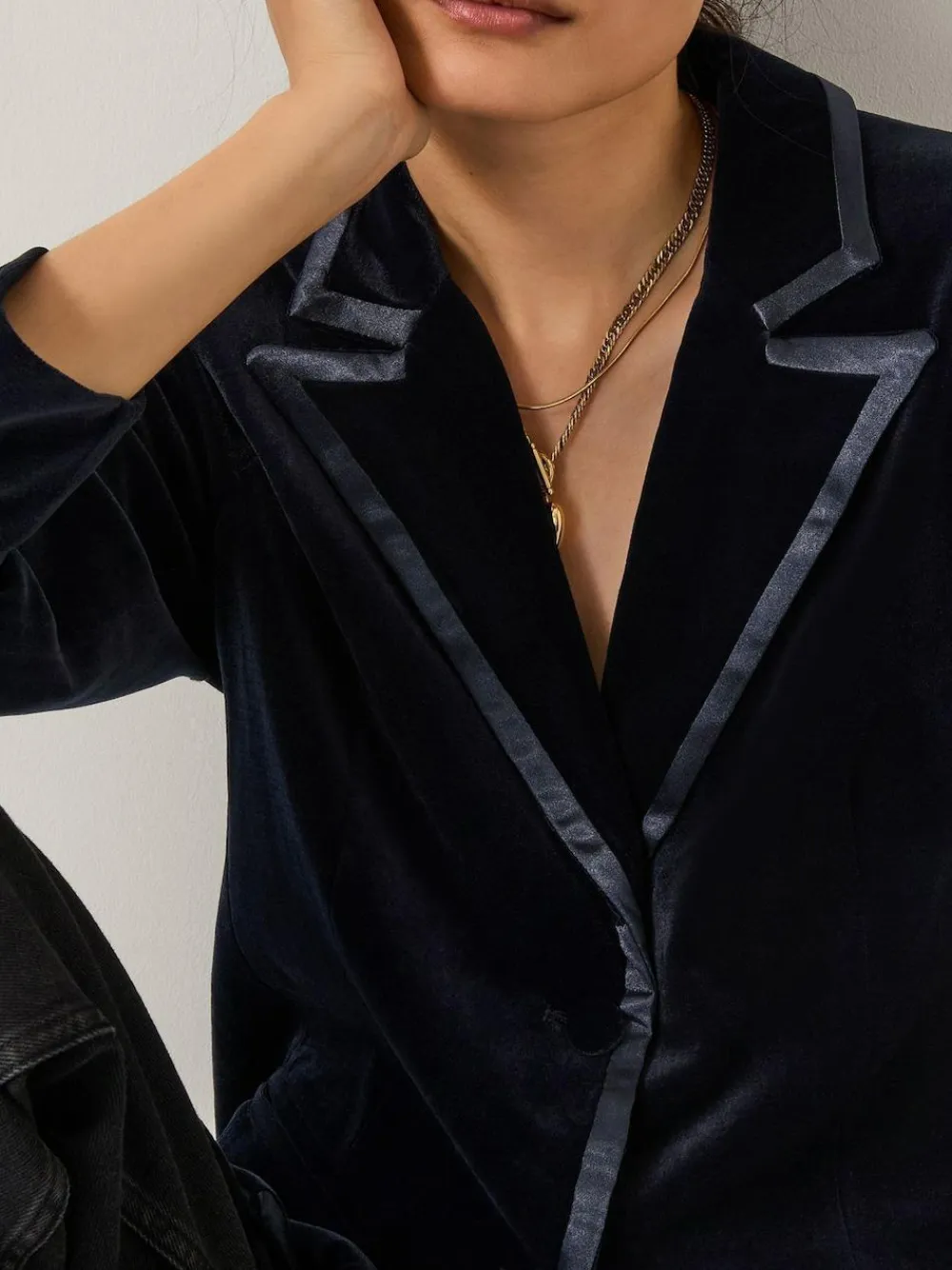 Best Monsoon Mila Single Breasted Velvet Blazer Blue