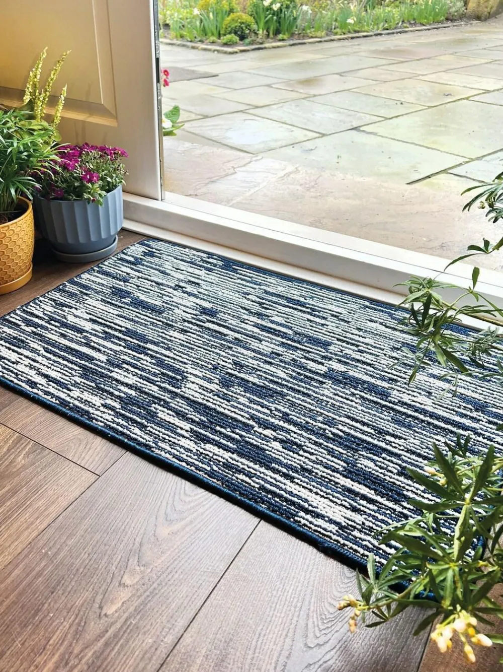 New My Mat Broken Stripe Runner Navy