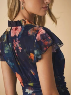 Next Pleated Mesh Print V-Neck Occasion Maxi Dress^Women Occasionwear|Occasion Dresses