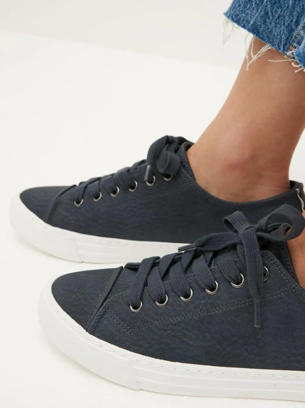 Online Next Standard Fit Patent Baseball Trainers Navy Blue