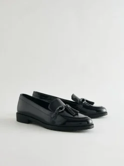 Hot Next Patent Tassel Hardware Detail Loafers Navy Patent
