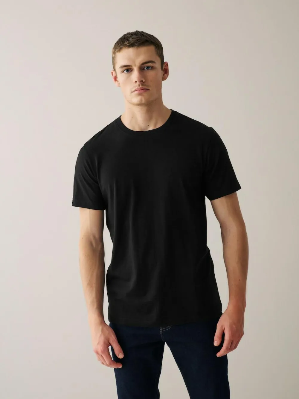 Next Navy/ Teal/ White/ Black/ Green/ Burgundy Regular Fit Essential Cotton T-Shirts 6 Pack^ Nightwear|Tops & T-Shirts