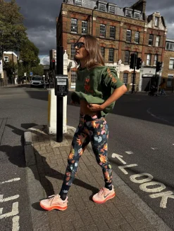 Best Never Fully Dressed Blue Sun Print Leggings