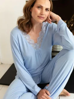 Hot Nora Rose Blue Jersey Scalloped V-Neck Lace Long Sleeve Pyjamas Set