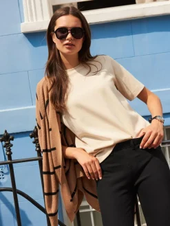 Hot Next Oatmeal Cream Heavyweight Short Sleeve Crew Neck T-Shirt