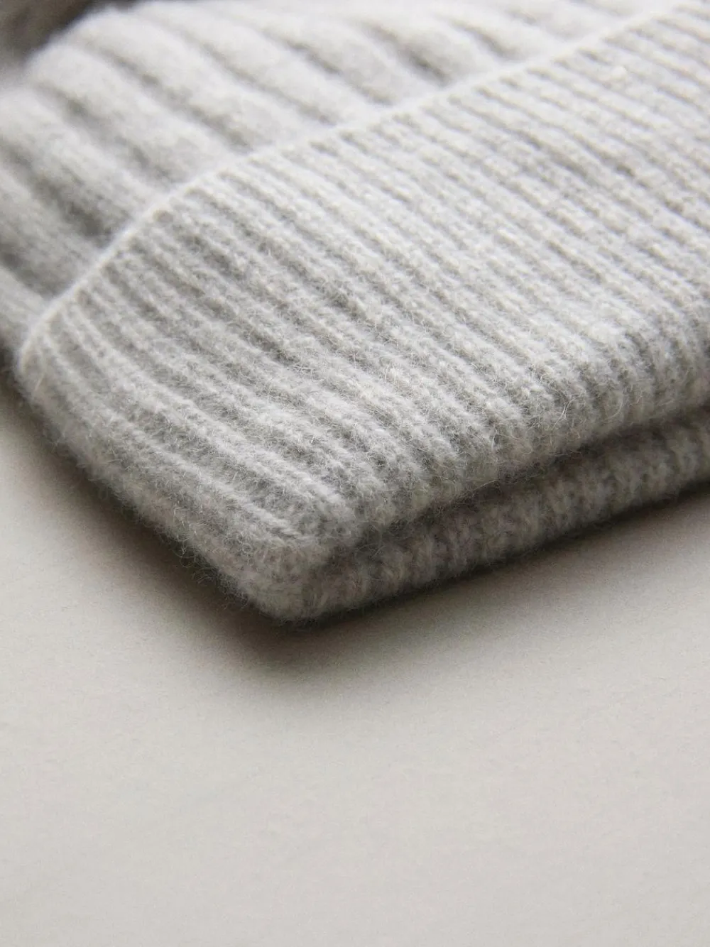 Next N. Premium 100% Cashmere Knitted Pom Hat^Women Hats|Hats, Gloves & Scarves