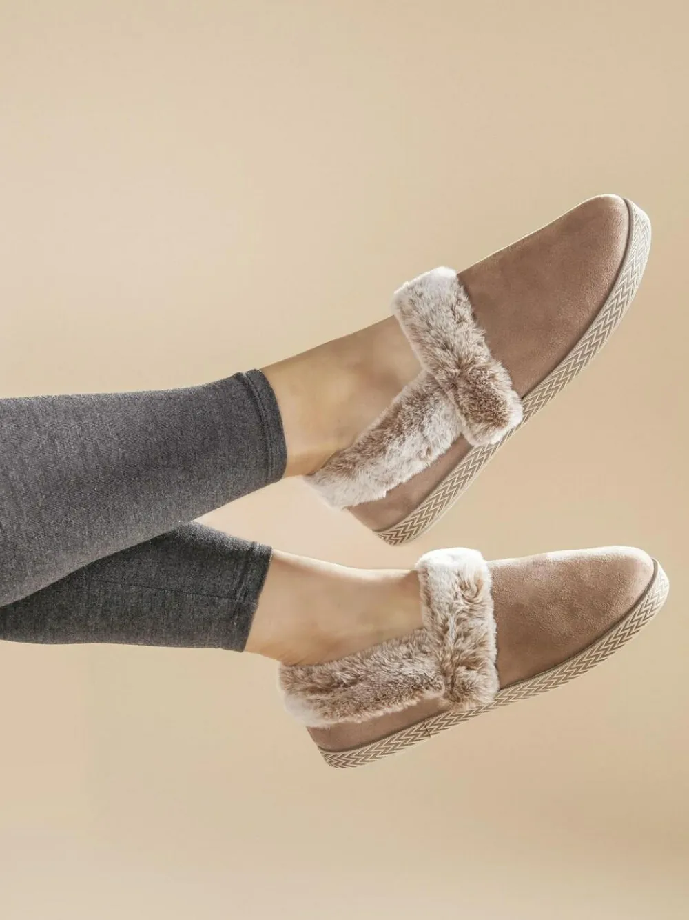 New Pavers Warm Lined Memory Foam Slippers Cream