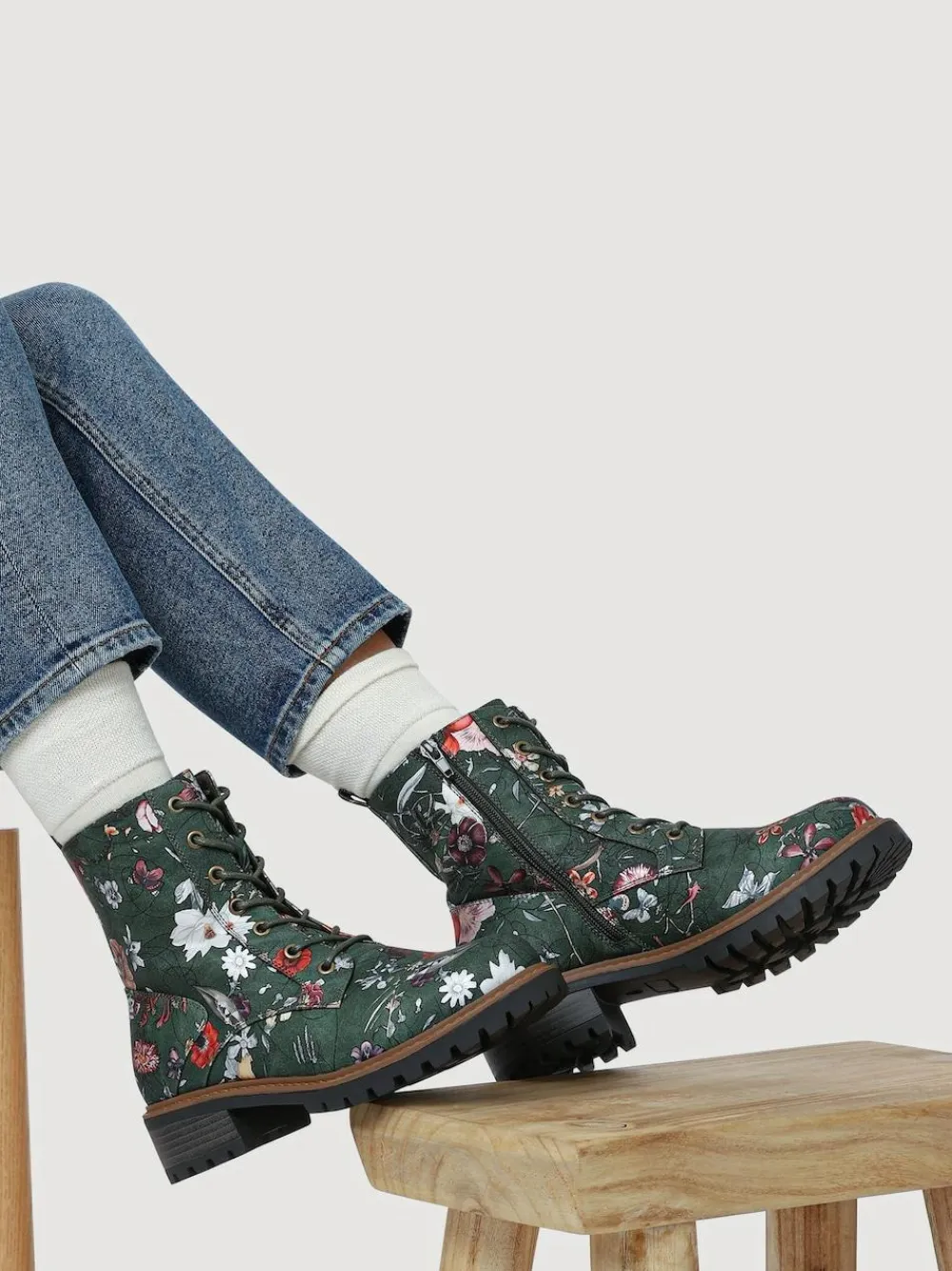 Clearance Pavers Wide Fit Lace-Up Ankle Boots Green