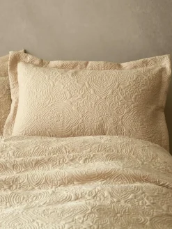 Hot Pineapple Elephant Casablanca Pinsonic Pillowsham Pair