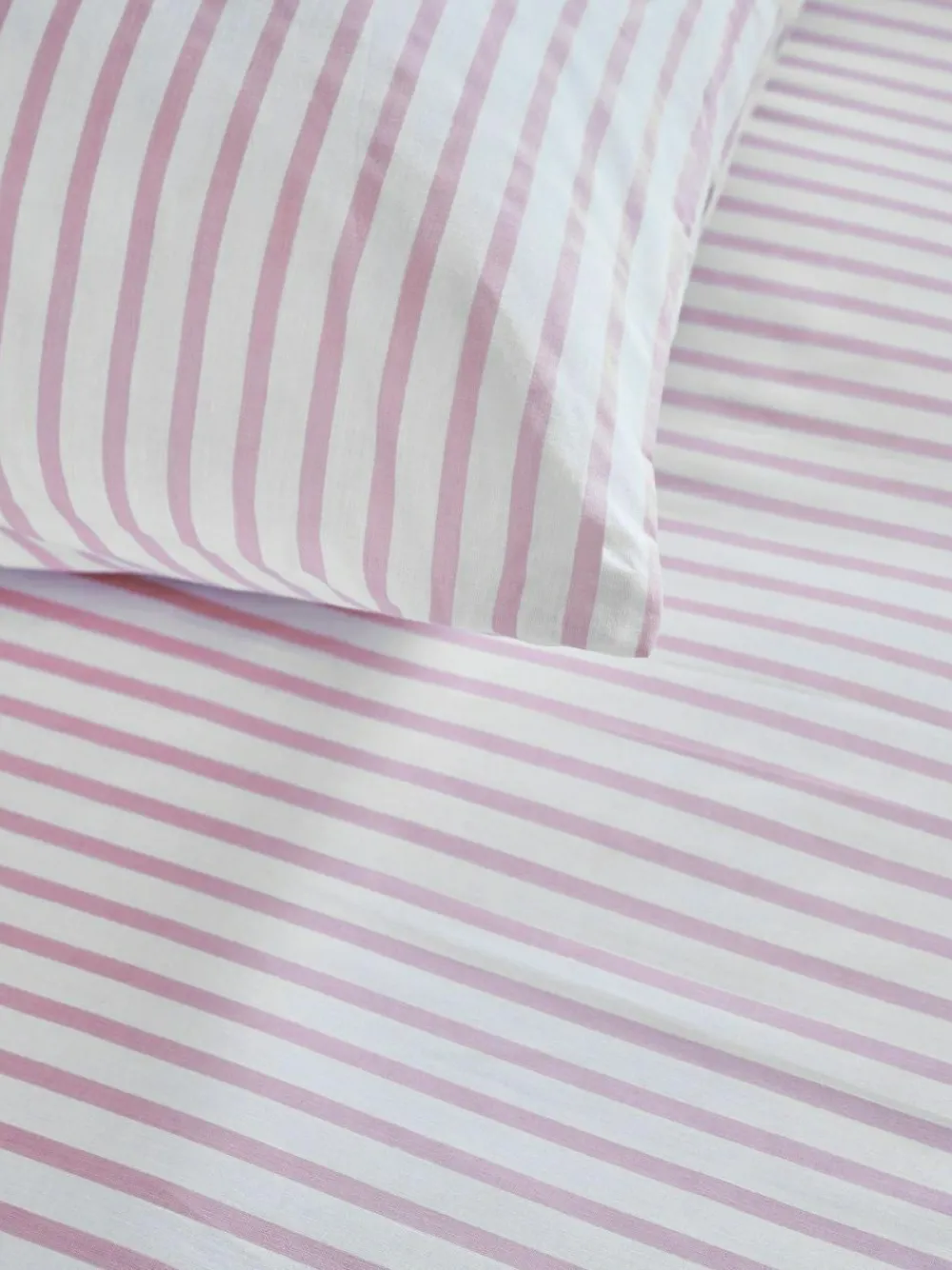 Discount Next Fitted Sheet and Pillowcase Set Pink/White Slim Stripe