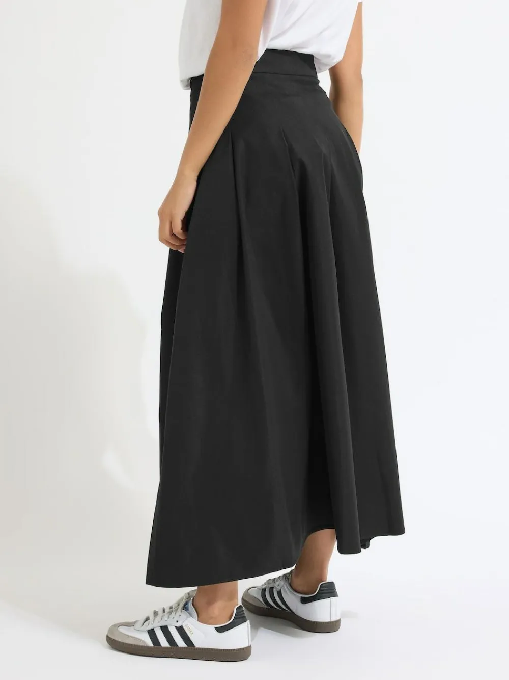 Clearance PixieGirl Petite Black Pleated Full Midaxi Skirt