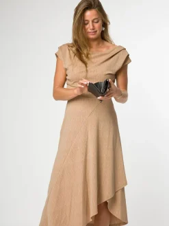 Pure Luxuries London 'Jade' Leather Purse^Women Purses