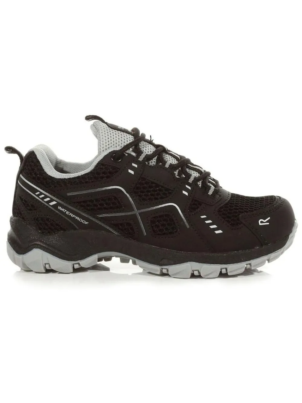 Online Regatta Black Kids Vendeavour Walking Shoes