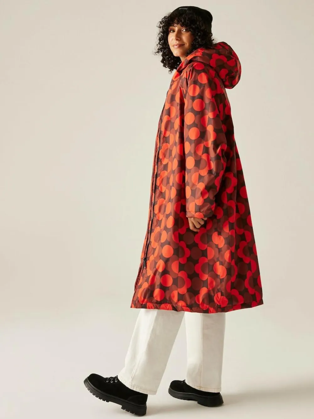 Regatta Hydra Fort Waterproof Orla Changing Robe^Women Coats & Jackets|Coats & Jackets