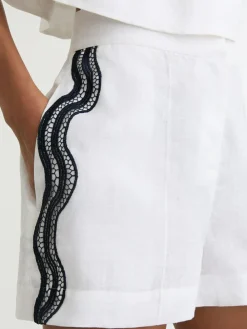 Discount Reiss Ivory/Navy Felicity Linen Scallop-Trim Shorts