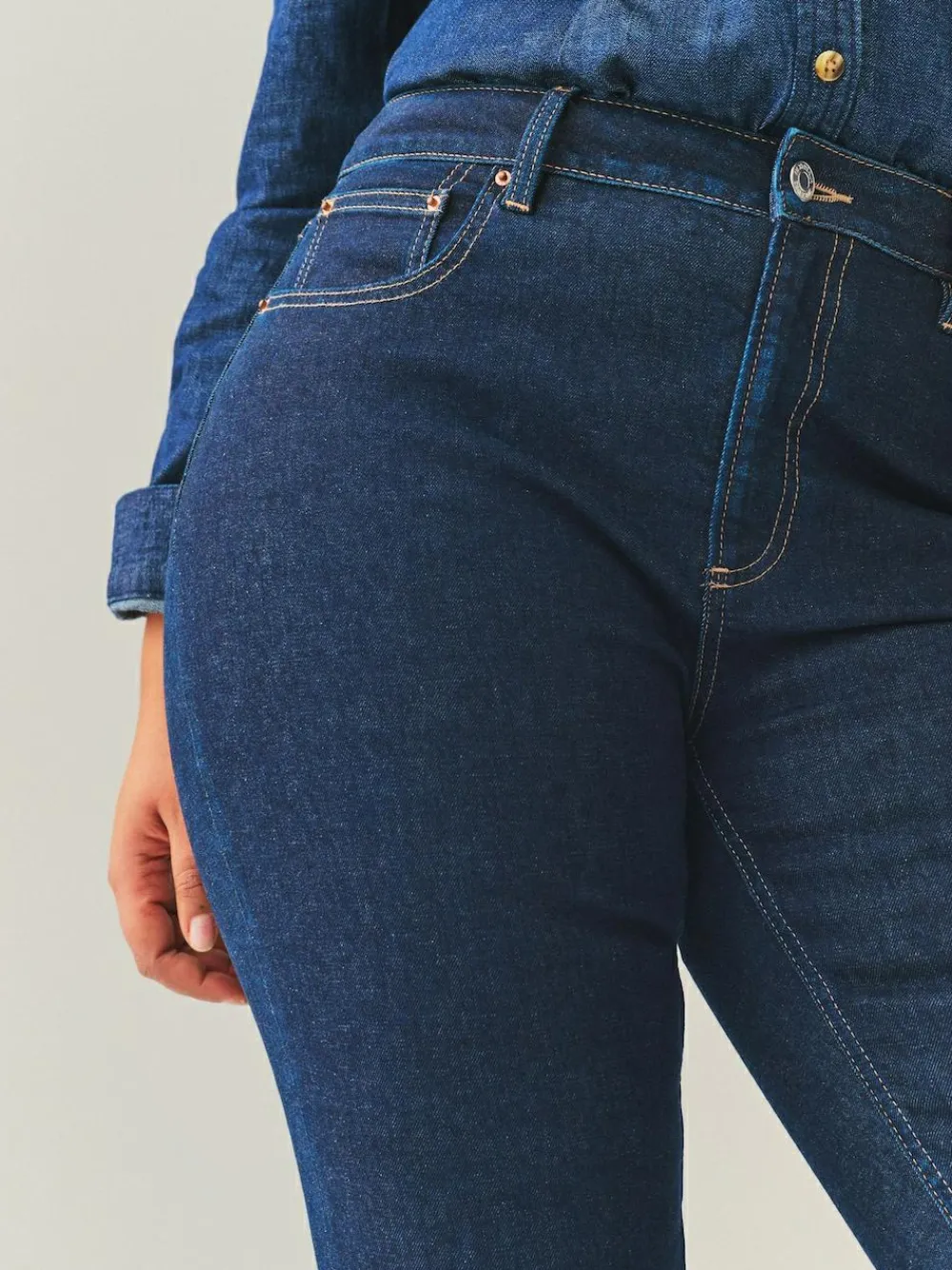 Hot Next Hourglass Mid Rise Skinny Jeans Rinse Blue