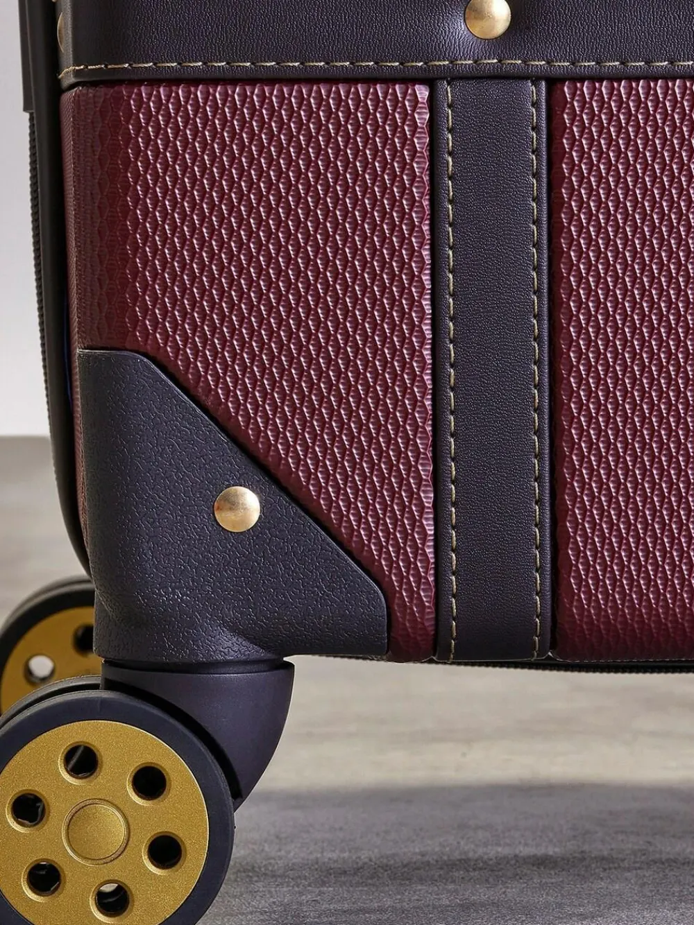 Best Rock Luggage Large Vintage Suitcase