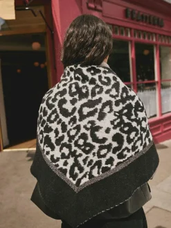 Rockett St George Animal Triangle Cosy Scarf^Women Hats, Gloves & Scarves|Hats, Gloves & Scarves