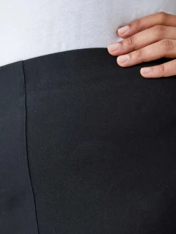 Clearance Roman Black Knee Length Stretch Shorts