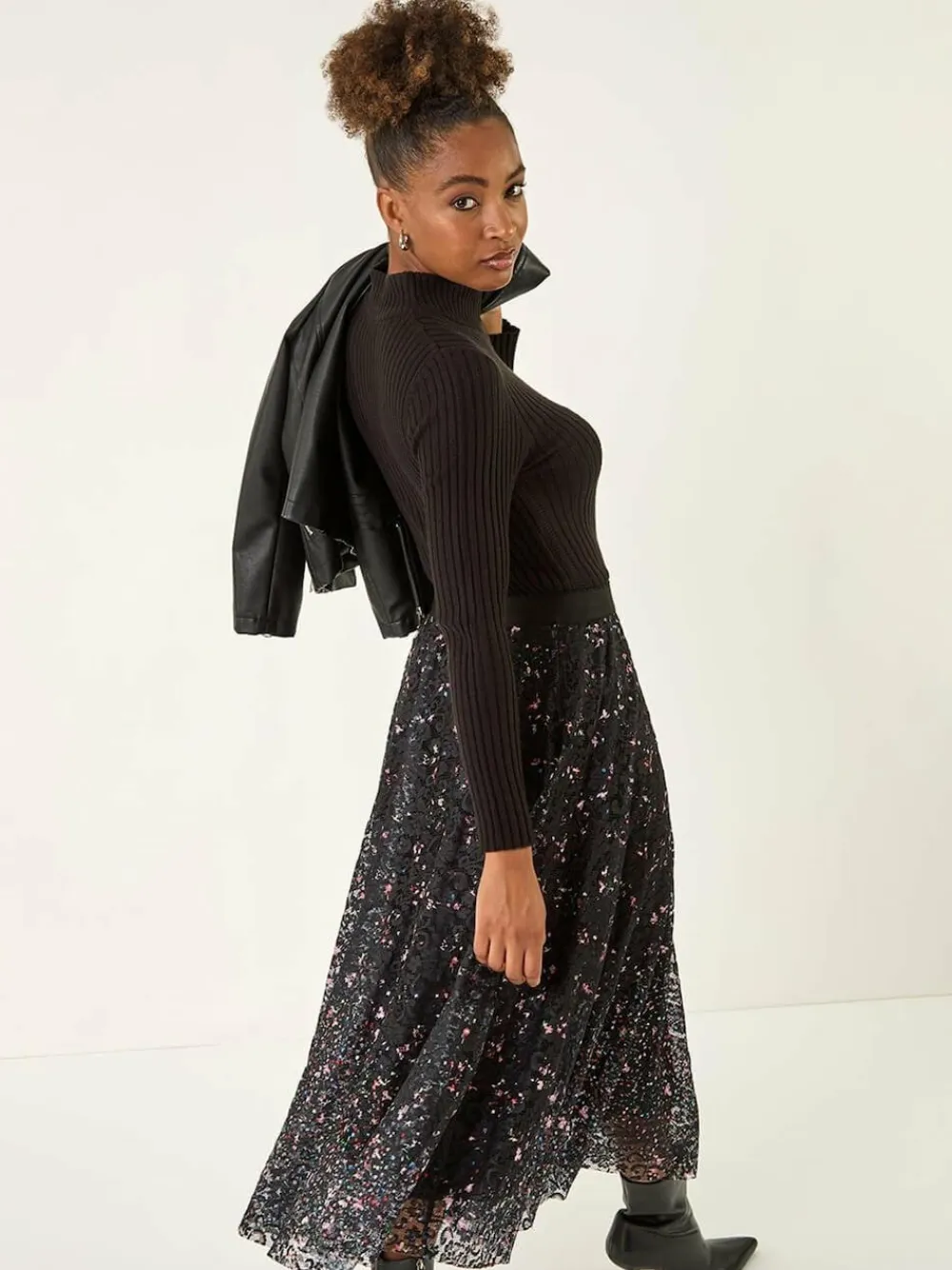 Roman Black Printed Lace Overlay Skirt^Women Skirts