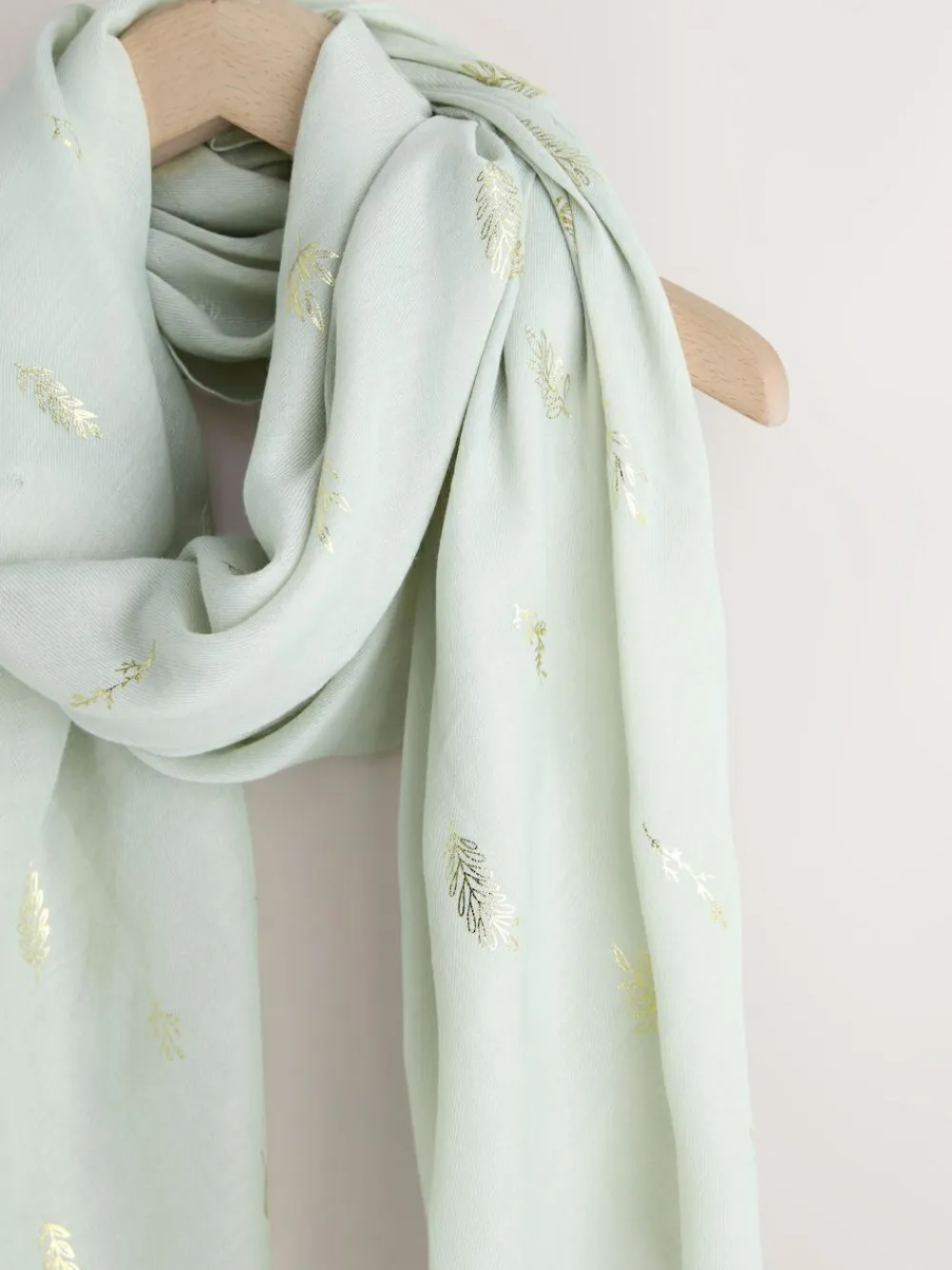 Next Sage Green Foil Lightweight Scarf^Women Hats, Gloves & Scarves|Hats, Gloves & Scarves