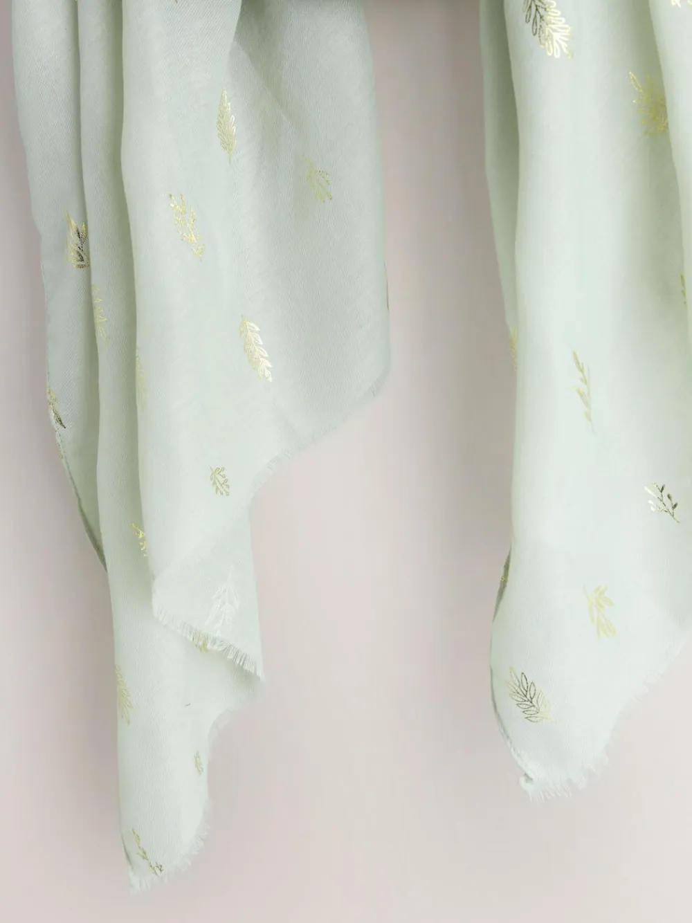 Next Sage Green Foil Lightweight Scarf^Women Hats, Gloves & Scarves|Hats, Gloves & Scarves